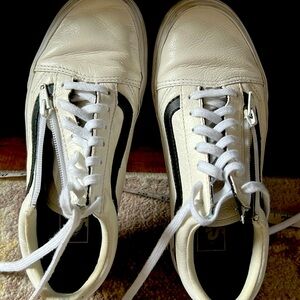 Vans Leather with Black stripes. Zipper on the sides